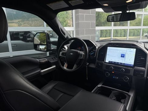 Used 2022 Ford F250 Lariat w/ Black Appearance Package AWD/4WD image 42