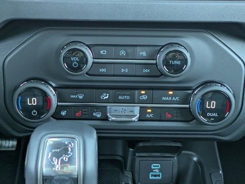 New 2025 Ford Bronco Outer Banks image 21