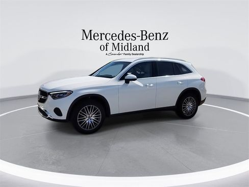 New 2025 Mercedes-Benz GLC 300 4MATIC image 4