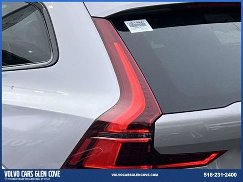 Used 2026 Volvo XC60 B5 Core w/ Protection Package Premier image 8