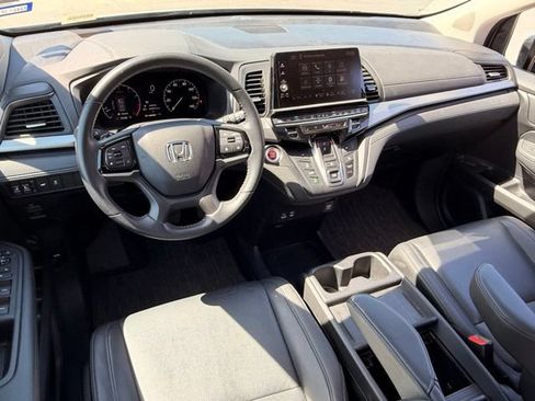 Used 2025 Honda Odyssey EX-L image 12
