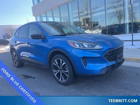 Certified 2021 Ford Escape SE w/ SE Sport Appearance Package image 1