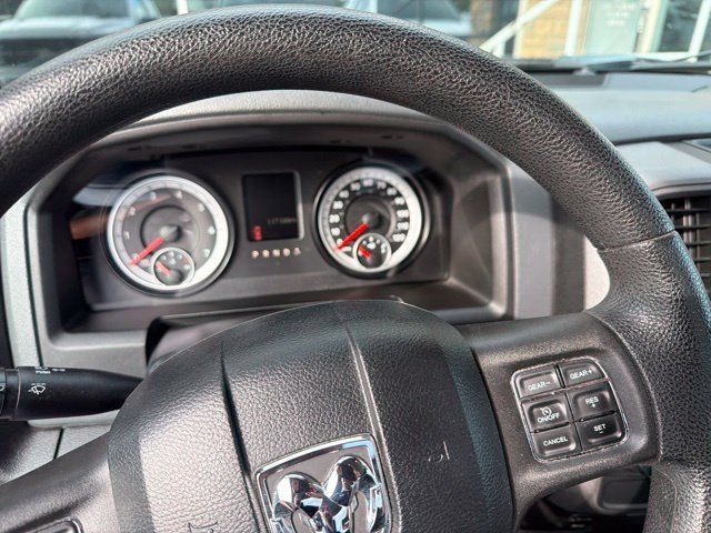 Used 2014 RAM 1500 Express RWD image 3