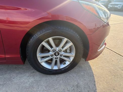 Used 2015 Hyundai Sonata SE w/ Option Group 09 FWD image 36