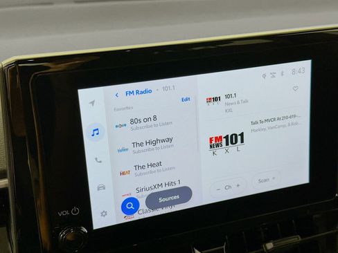 Certified 2024 Toyota Corolla Cross LE image 15