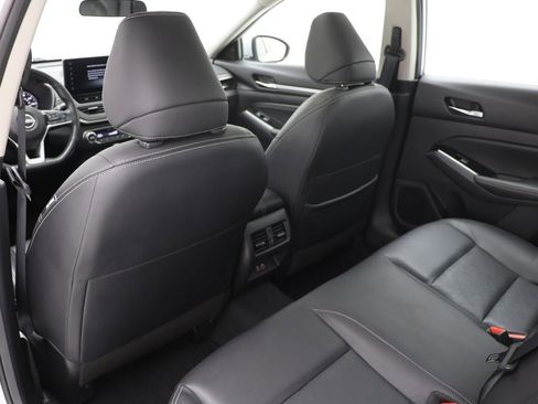 Used 2023 Nissan Altima 2.5 SL image 11