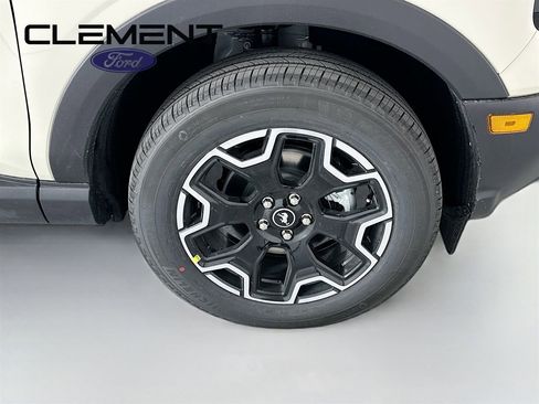 New 2025 Ford Bronco Sport Outer Banks image 32