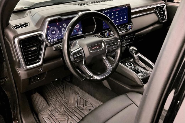 Used 2024 GMC Canyon Elevation w/ Convenience Package AWD/4WD image 16