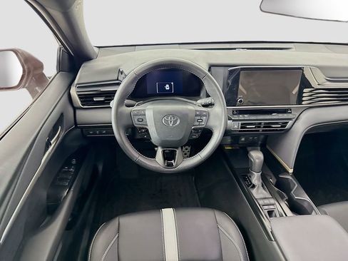 Certified 2025 Toyota Camry SE FWD image 15
