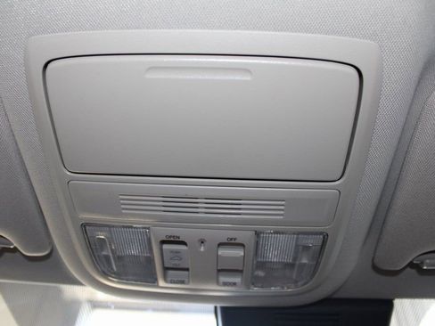 Used 2021 Honda Accord EX image 38