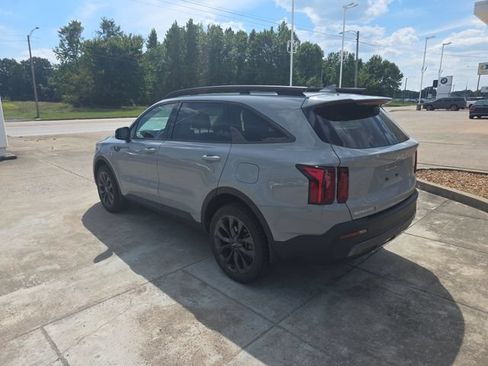 Used 2023 Kia Sorento X-Line EX AWD/4WD image 3