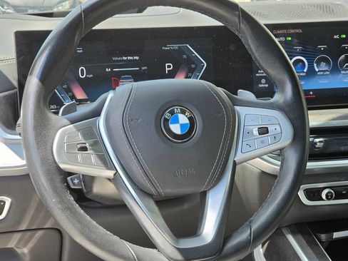 Used 2023 BMW X7 xDrive40i w/ Executive Package AWD/4WD image 11