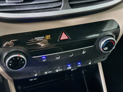 Used 2019 Hyundai Tucson Value FWD image 23