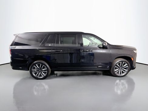 Used 2022 Cadillac Escalade ESV Sport Platinum RWD image 11