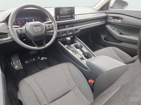 Certified 2025 Honda Accord LX image 11