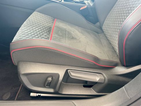 Certified 2025 Volkswagen GTI SE FWD image 12