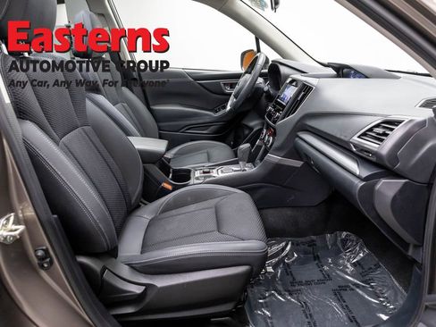 Used 2022 Subaru Forester Premium AWD/4WD image 28