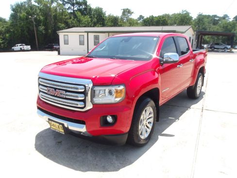 Used 2018 GMC Canyon SLT w/ Driver Alert Package RWD image 2