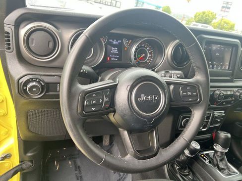 Used 2023 Jeep Wrangler Unlimited Sport AWD/4WD image 11