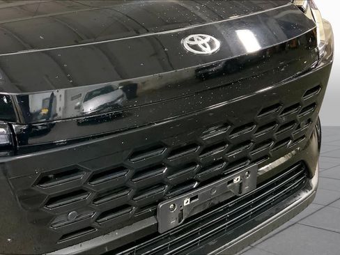 Used 2026 Toyota RAV4 XLE Premium AWD/4WD image 30