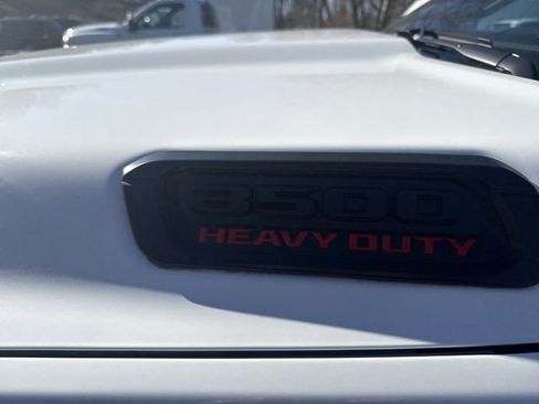 New 2024 RAM 3500 Tradesman image 17
