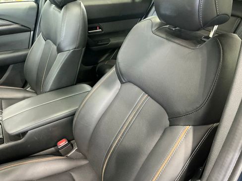 Used 2025 MAZDA CX-50 AWD 2.5 Hybrid w/ Premium Pkg image 17