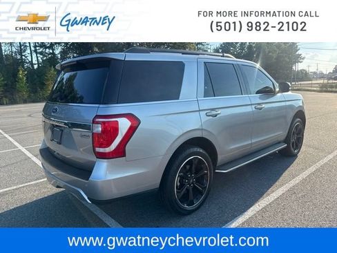 Used 2020 Ford Expedition XLT w/ Equipment Group 202A AWD/4WD image 5