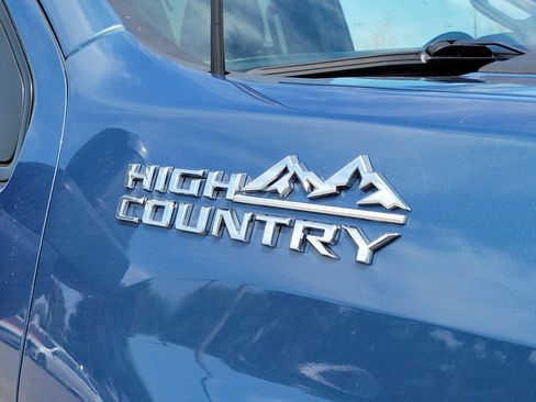Used 2024 Chevrolet Silverado 3500 High Country w/ Technology Package AWD/4WD image 9