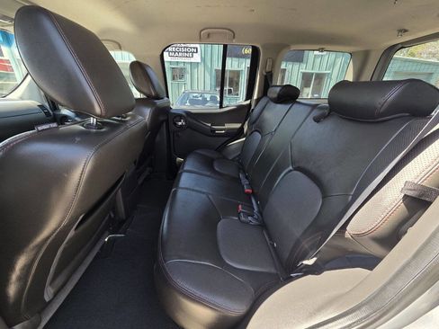 Used 2011 Nissan Xterra PRO-4X w/ Pro-4x Leather Pkg image 15