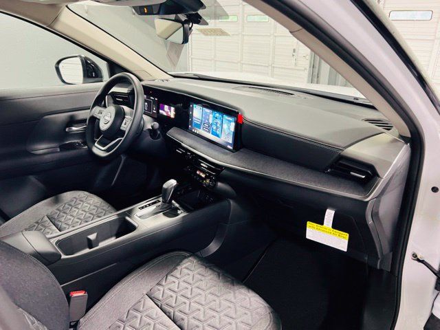 New 2026 Nissan Kicks SV w/ Interior Electronics Package FWD image 32