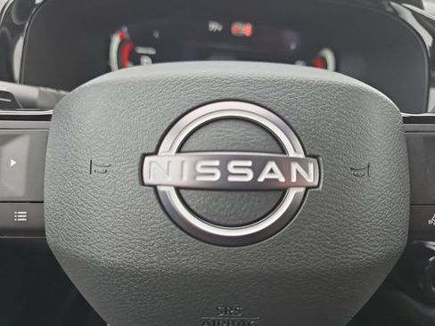 New 2026 Nissan Pathfinder Platinum FWD image 5