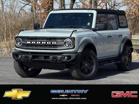 Used 2024 Ford Bronco Black Diamond image 1