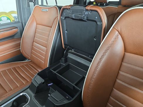 Used 2024 GMC Sierra 3500 Denali Ultimate image 28