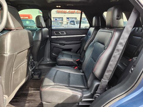 Used 2018 Ford Explorer Sport w/ Equipment Group 401A image 12