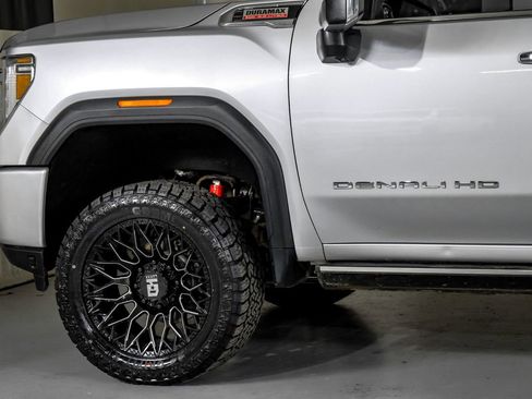 Used 2021 GMC Sierra 2500 Denali w/ Denali Ultimate Package image 12