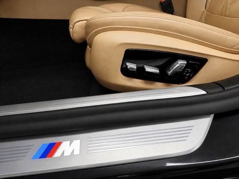 Used 2022 BMW 750i xDrive w/ Executive Package AWD/4WD image 76