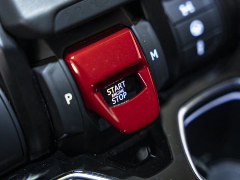 Used 2024 Lamborghini Urus S AWD/4WD image 39