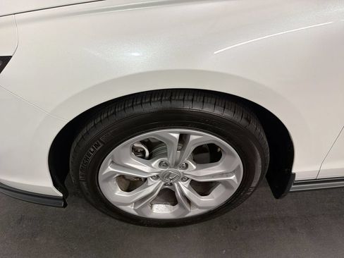 Used 2025 Honda Accord LX image 31