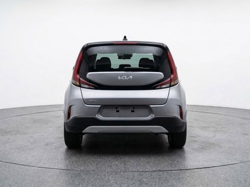 Used 2025 Kia Soul LX w/ LX Technology Package image 6