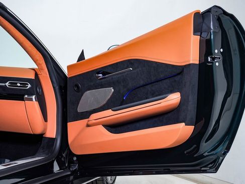 New 2026 Aston Martin V8 Vantage Roadster image 22