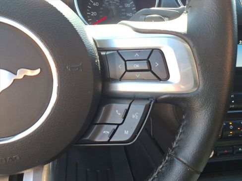 Used 2020 Ford Mustang Coupe RWD image 22