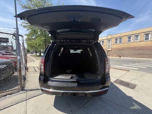 Used 2022 Chevrolet Tahoe 4WD w/ Remote Keyless Entry Package image 21