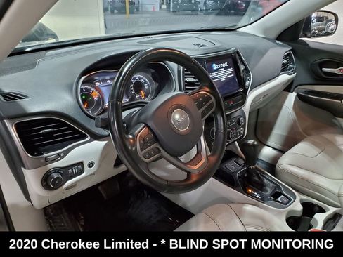Used 2020 Jeep Cherokee Limited w/ Luxury Group FWD image 7