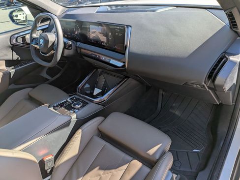 Used 2025 BMW X3 xDrive30i w/ Convenience Package image 38