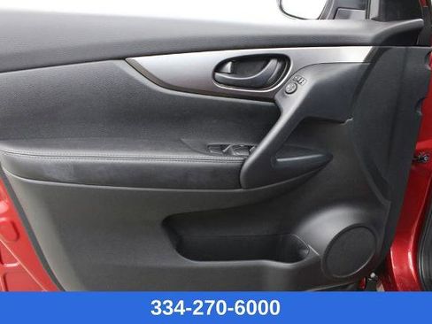 Certified 2021 Nissan Rogue Sport S image 14