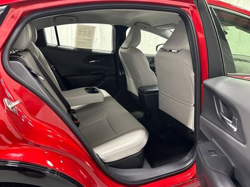 Used 2025 Toyota Prius XLE image 51