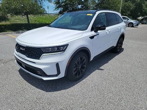 Used 2022 Kia Sorento SX FWD image 1