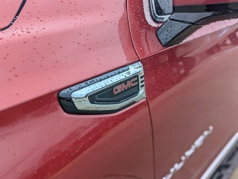 New 2026 GMC Yukon Elevation image 11