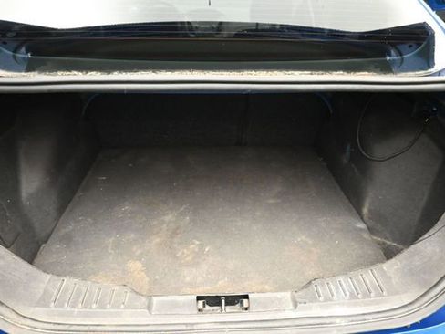 Used 2018 Ford Focus SE w/ SE Winter Package FWD image 6