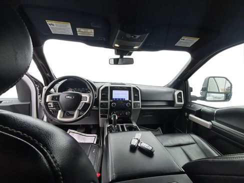 Used 2019 Ford F150 Lariat image 12